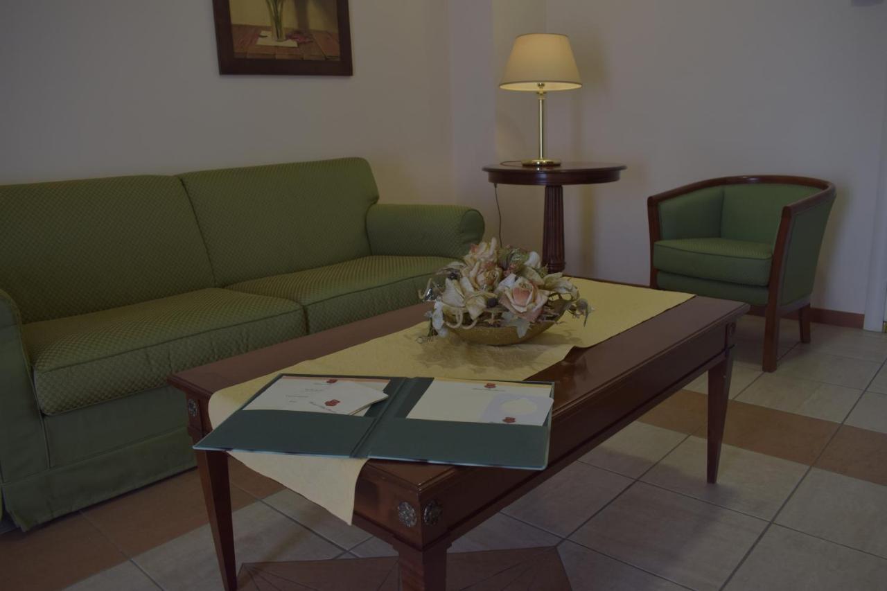 Hotel Villa Peretti Джела Екстер'єр фото